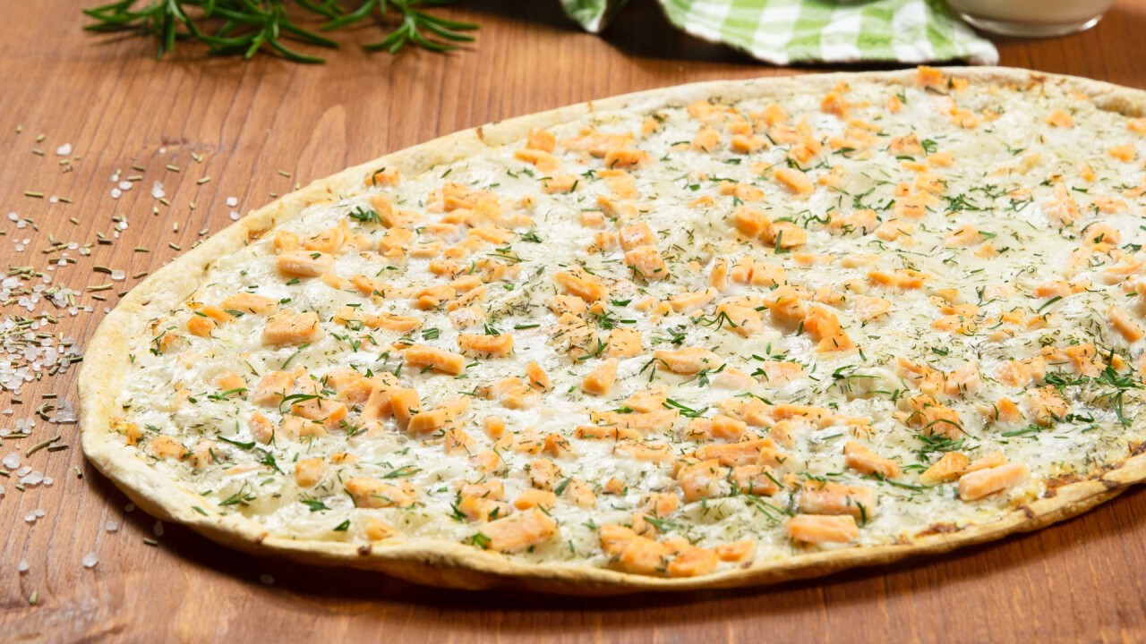 Flammkuchen Lachs & Dill, oval